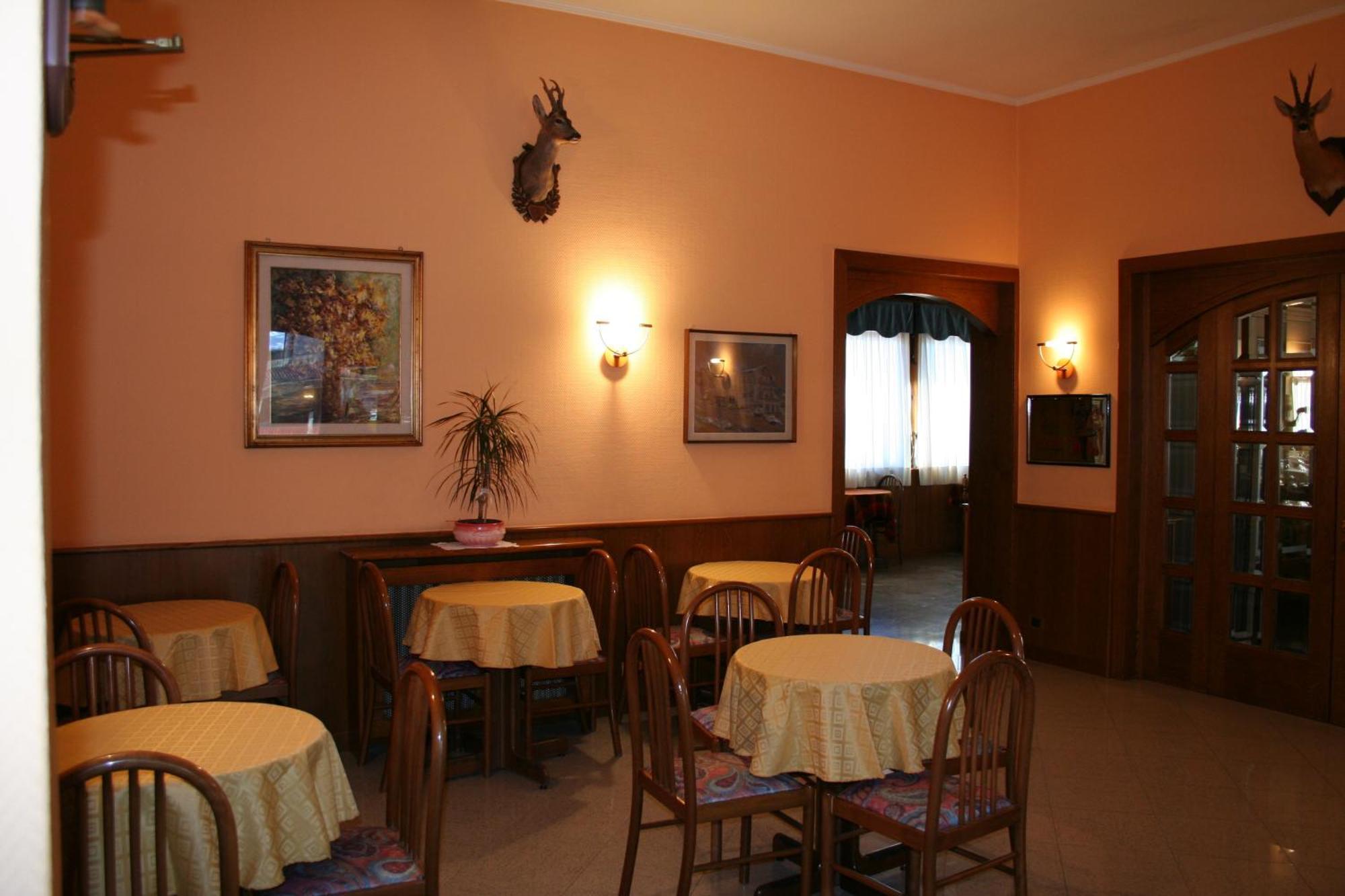 Hotel Migliorati Кастионе дела Презолана Екстериор снимка