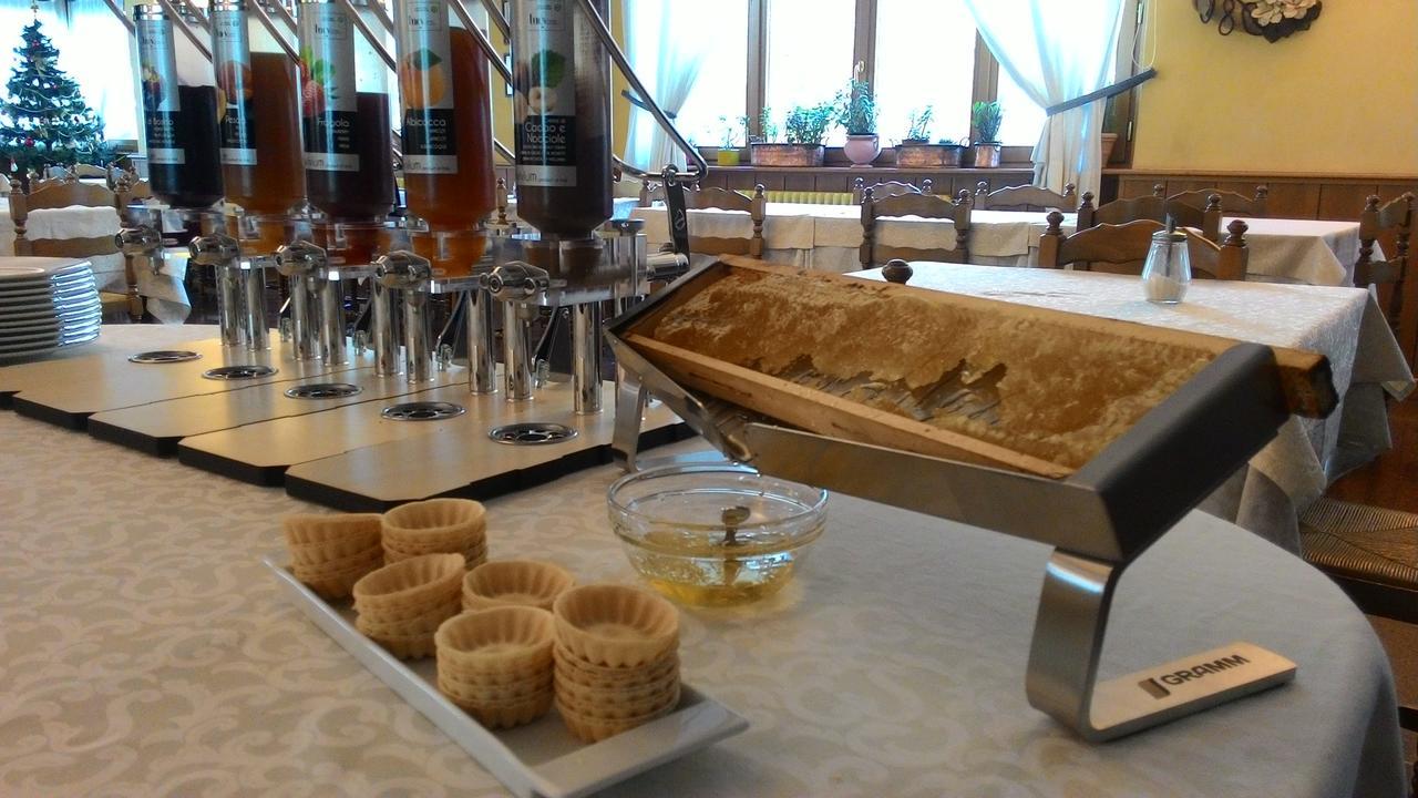 Hotel Migliorati Кастионе дела Презолана Екстериор снимка